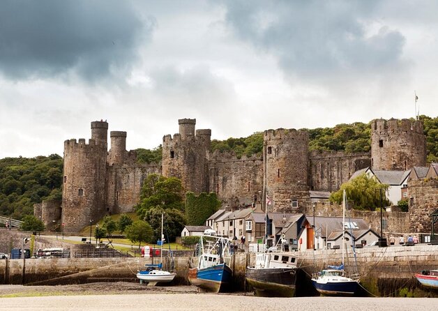Tour of Conwy Castle Pick up From Holyhead & Entrance Included - Good To Know