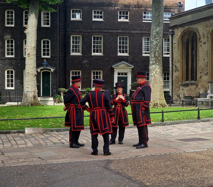 Tower of London Crown Jewels & Royal History of England - Good To Know