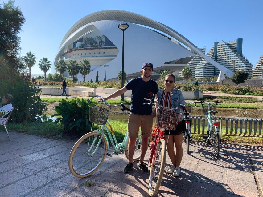 Valencia Guided Bike Tour in Small Group