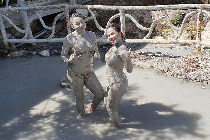 Volcano-3waterfalls-Horses -Hotsprings -Mudbath-Hanging Bridges - Good To Know
