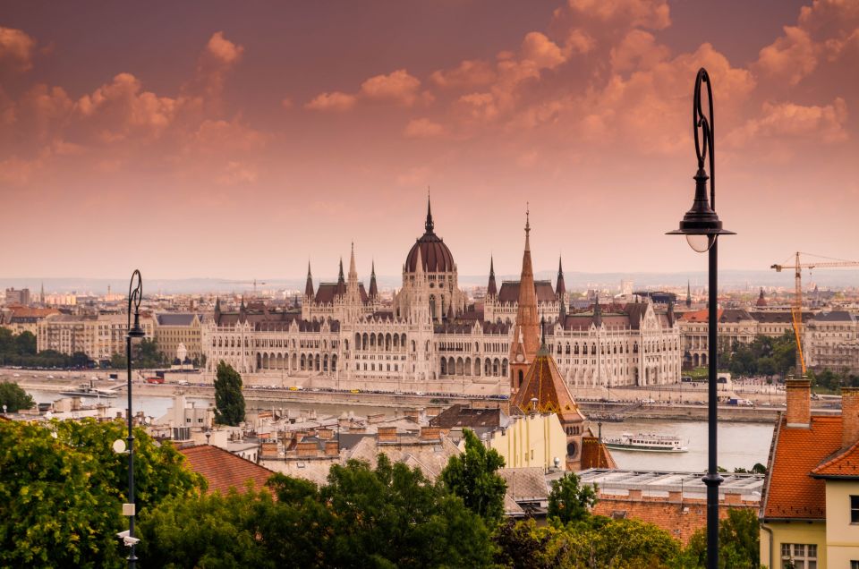 Welcome to BUDA and PEST Private Walking Tour - Good To Know