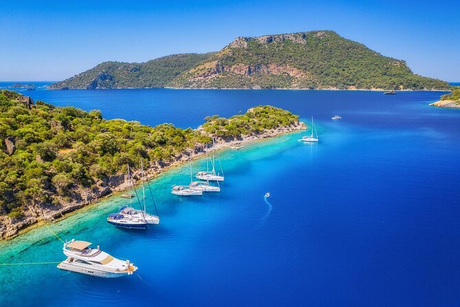 12 Islands Boat Tour From Fethiye With Grilled Lunch - Key Points