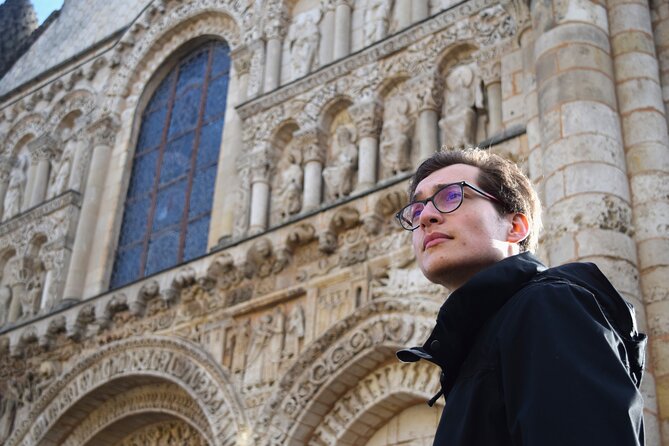1.5 Hour Guided Tour in Poitiers