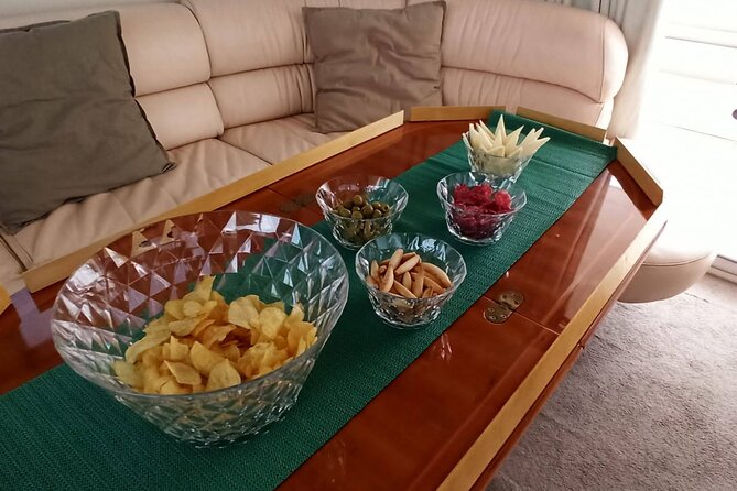 1 Hour Sail Spanish Lunch or Dinner for 2 People in a Luxury Motor Boat - Exclusive Private Boat Cruise