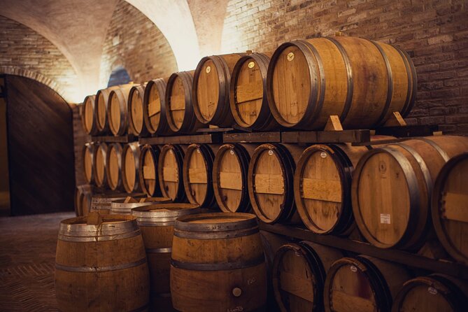1h30m Wine Tasting and Visit to Val DOrcia