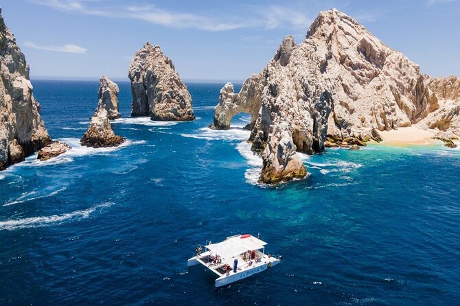 2.15 Hour Sunset Tour on Catamaran in Cabo San Lucas