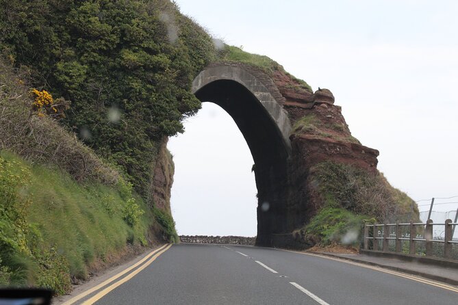 2-Day Northern Ireland Giants Causeway Private Luxury Car Tour - Tour Overview
