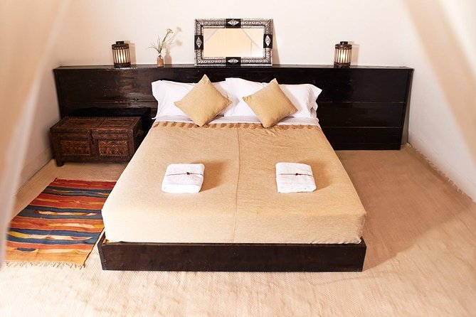 2 Days Private Fes Desert Tour With One Overnight in Luxury Desert Camp