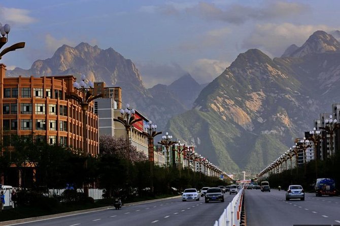 2 Days Xian Small Group Tour: Terracotta Army, Big Wild Goose Pagoda, Mt Huashan - Highlights of the Tour