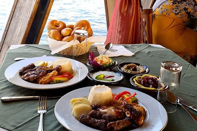 2 Hour Dinner Cruise at the Nile With Oriental Show(Nile Pharaoh) - Tour Highlights