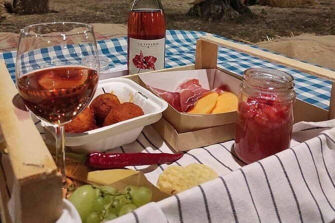 2-Hour Picnic at the Chair of the Moon in Santa Maria Imbaro
