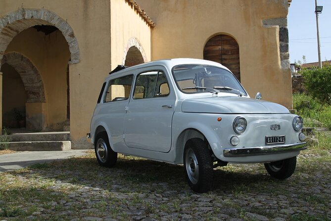 2-Hour Private Tour With Expert Guide in a Vintage Car in Orroli