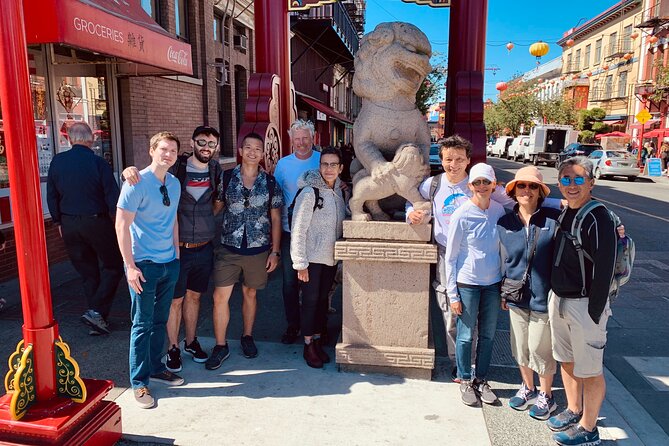 2-Hour Victoria Highlights Private Walking Tour