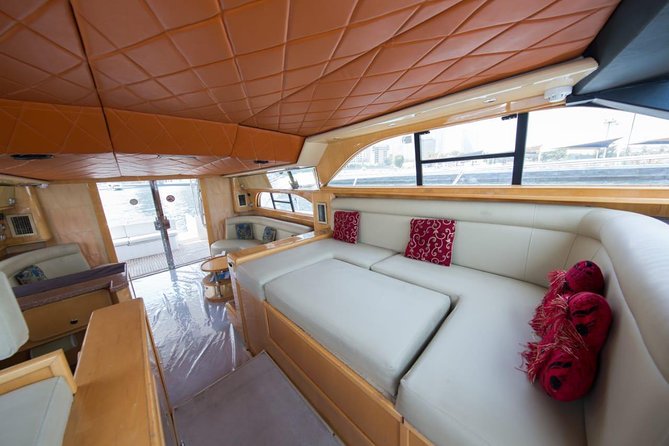 2 Hour Yacht Tour Around Palm Island
