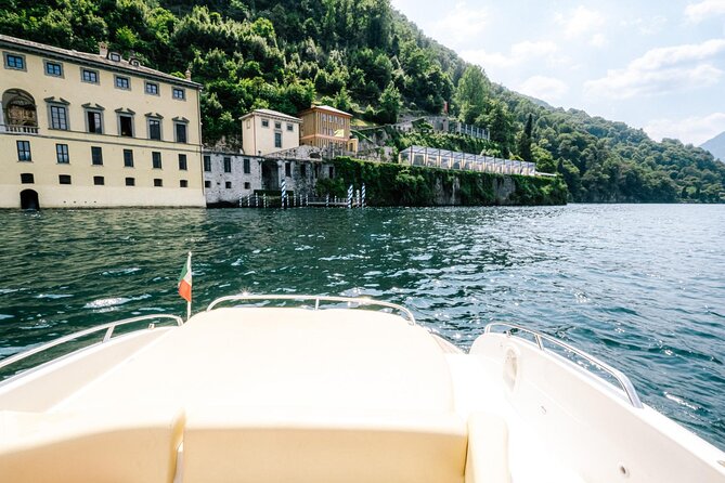 2 Hours Private Cruise on Lake Como Cranchi Motorboat
