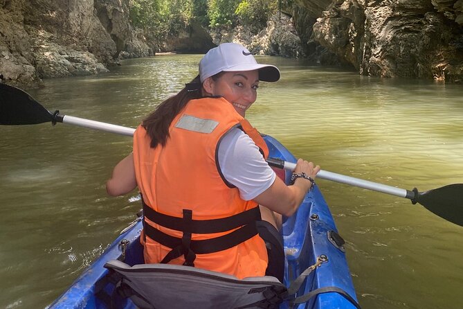 2 in 1 Excursion Visiting Bayano Caves and Kayaking in Río Tigre