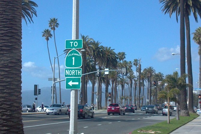 3.5 Hour Coastal Tour of Santa Monica, Venice Beach and Malibu