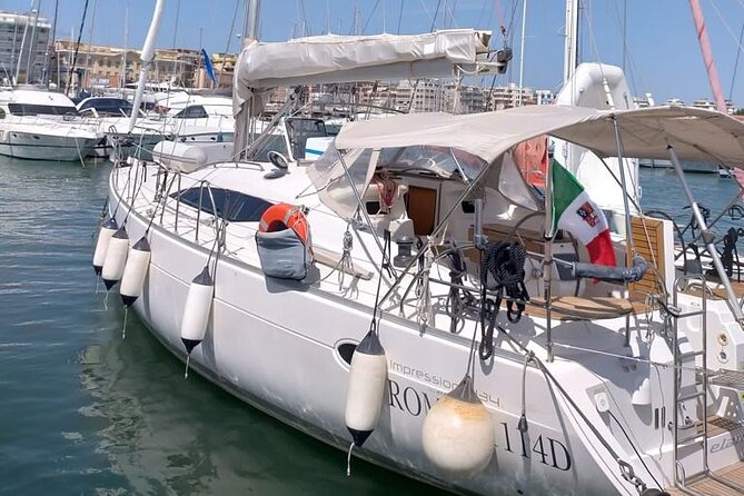 3-day Private Cruise to Ponza and Palmarola on a Sailing Boat - Discovering the Enchanting Palmarola