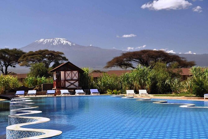 3 Days Amboseli National Park-Lodge Safari With Private 4×4 JEEP