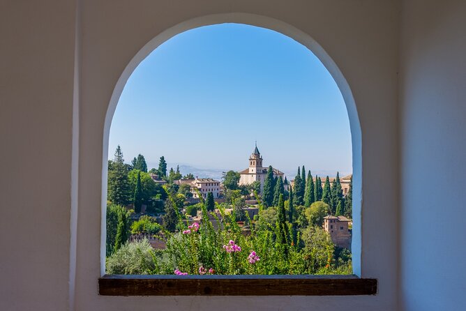 3 Hours Private Guided Tour in Spain With Skip the Line Access
