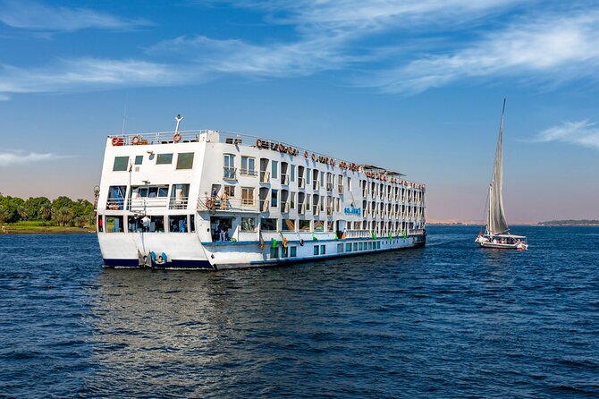 4 Days – 3 Nights Nile Cruise From Aswan to Luxor With Hot Air Balloon