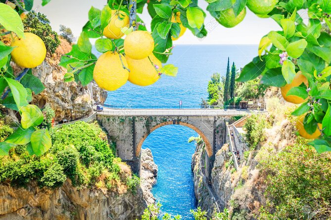 4 Hour Cruise on the Amalfi Coast With Aperitif and Lemontour