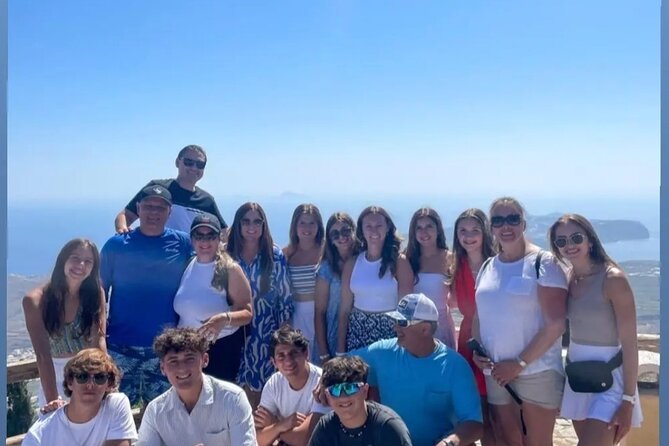 4 Hours Private Tour in Santorini With Pick up