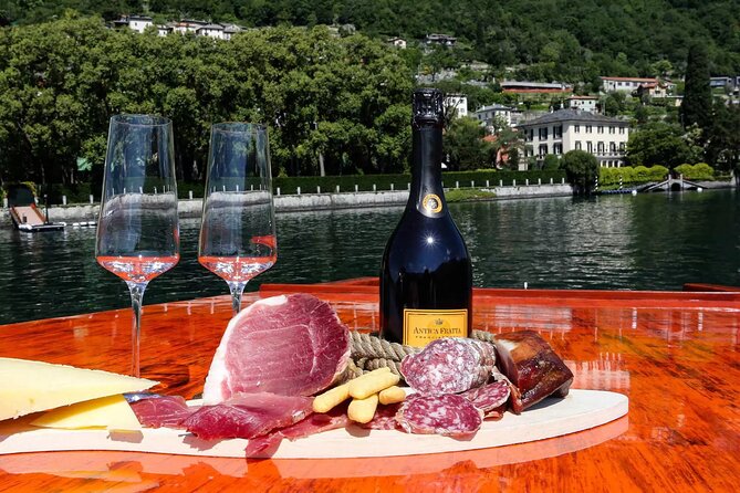 4 Hours Private Tour on a Wooden Boat Como Bellagio Varenna 10 Pax