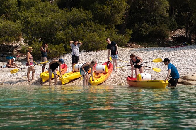 4 Hours Sea Kayaking From KomižA