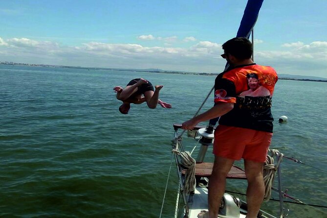 4H Private Sailing Tour With Water Activity (Drinks and BBQ as Option)