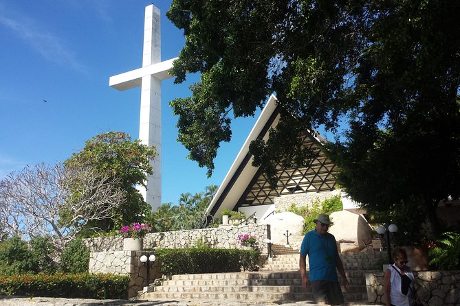 4Hrs City Tour Exclusively for Hotels, Divers, Chapel & Mural.