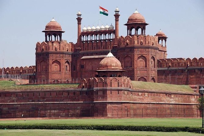 5 Nights / 6 Days – Delhi Agra Haridwar Rishikesh Tour
