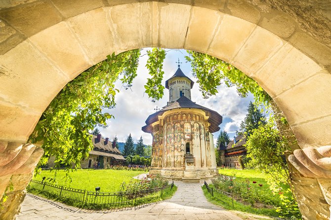 6-Days Transylvania and UNESCO Bucovina Painted Monasteries Tour From Bucharest