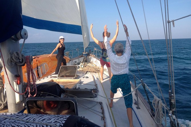 6 Hour Sailing Tour of Vineyard Haven Harbor and Sound