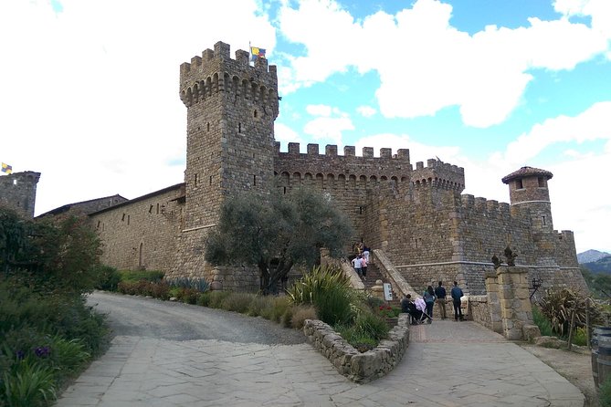 8 Hour Private Napa Wine Tasting Tour With a Sample Stops