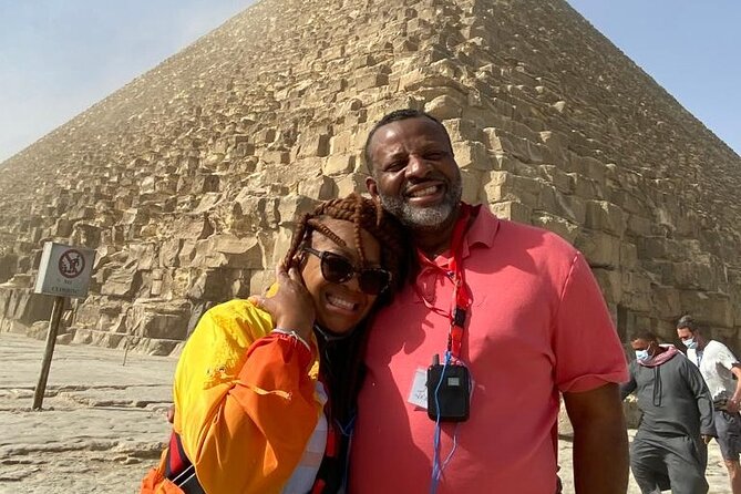 8-Hours Private Tour of Giza Pyramids, Egyptian Museum&Bazaar