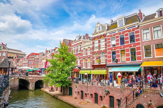 A Self-Guided Audio Tour of Utrechts Charming City Centre - Exploring the Doms Cathedral
