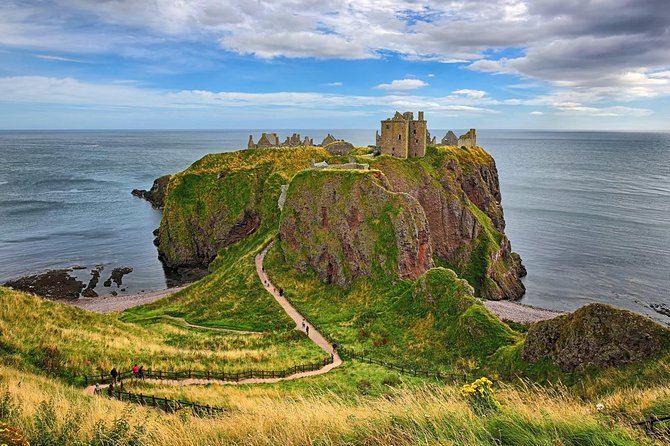 Aberdeenshire and Royal Deeside Private Half-day Castle Tour