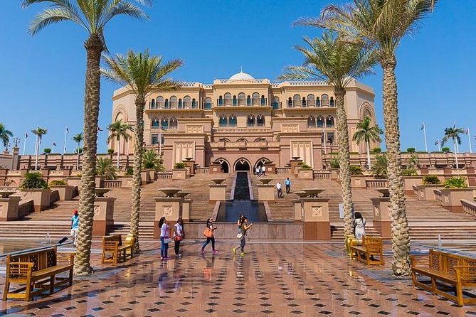 Abu Dhabi and Grand Mosque Tour
