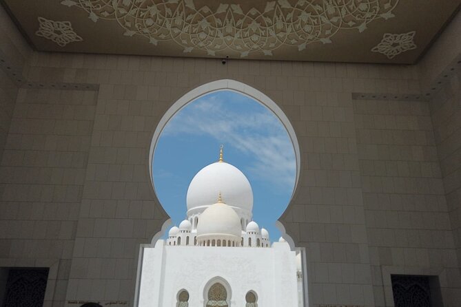 Abu Dhabi City Tour With Gold Coffee: a Taste of Luxury & Culture - Tour Overview