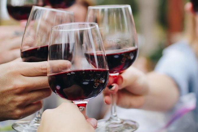 ALBA Walking & TASTING Tour (Food, Wine and History)