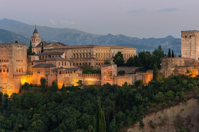 Alhambra and Albaicin Private Day Trip From Malaga