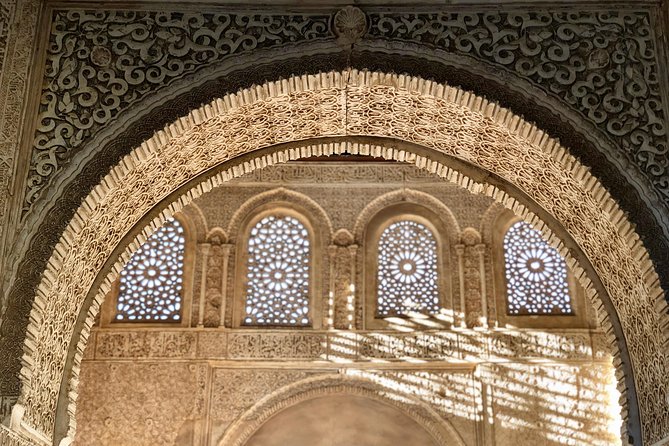 Alhambra Private Tour From Malaga: With Transport and Skip-The-Line-Tickets - Overview of the Tour