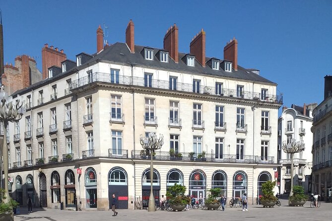 All Inclusive Food Tour of Nantes Old Town With Local Guide