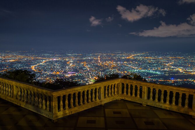 Amazing Night Tour, Doi Suthep and Wat Pha Lat -Place Must Visit!