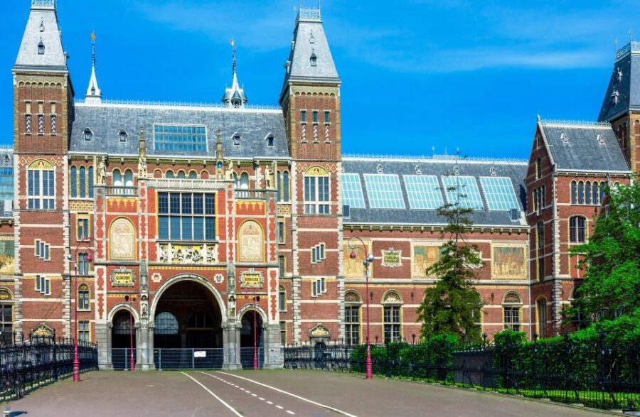 Amsterdam: Stedelijk Museum Guided Tour & Rijksmuseum Option