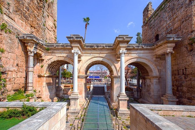 Antalya Aquarium Admission With Optional City Tour and Duden Waterfall From Side