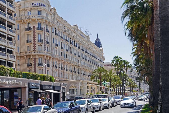Antibes, Cannes, 3 Medieval Villages in the Hinterland Private Tour