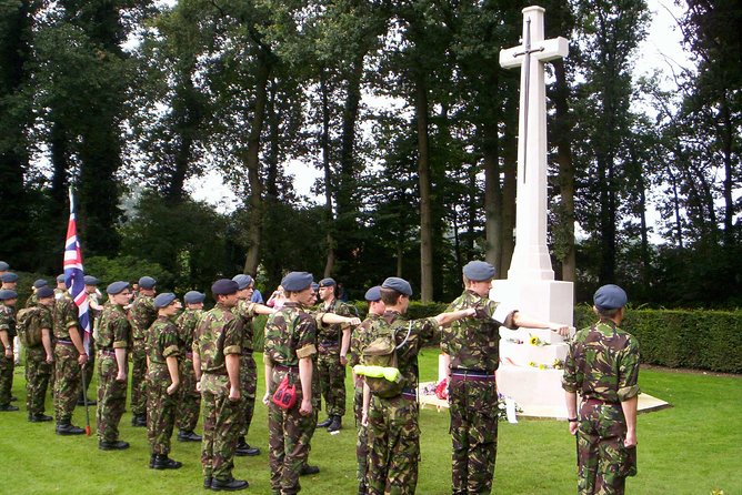 Arnhem 1944 Battlefield Private Tour: Transfers From Randstad  – Leiden