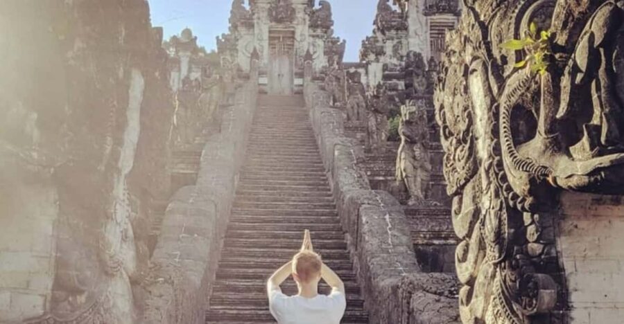 Bali: Lempuyang Temple, Tirta Gangga, and Virgin Beach Tour